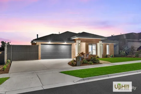 19 Sark St, Clyde North, VIC 3978