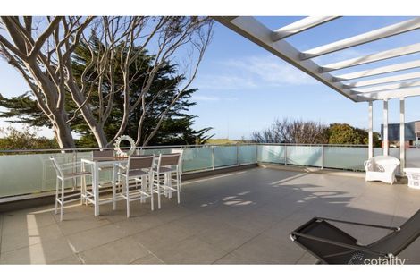 Property photo of 27 Hollywood Crescent Smiths Beach VIC 3922