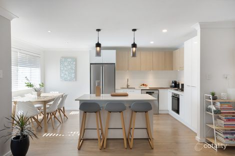 1/33 Castlereagh Cres, Bateau Bay, NSW 2261