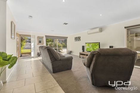 Property photo of 37 Cairns Drive Darley VIC 3340