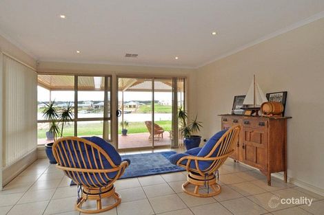 Property photo of 36 Wentworth Parade Hindmarsh Island SA 5214