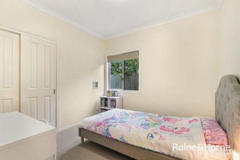 Property photo of 3 Sheffield Street Oxley QLD 4075