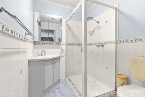 Property photo of 14 Greenslopes Drive Carrum Downs VIC 3201