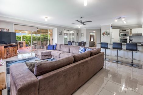 Property photo of 1 Terranora Place Forest Lake QLD 4078