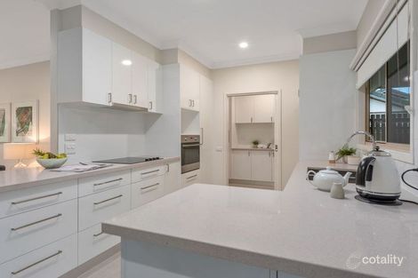 Property photo of 8 Spinebill Grove Croydon VIC 3136