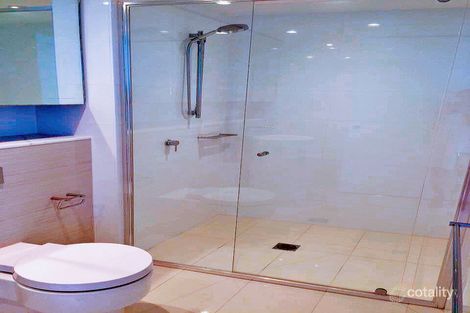 Property photo of 502/1 Oracle Boulevard Broadbeach QLD 4218
