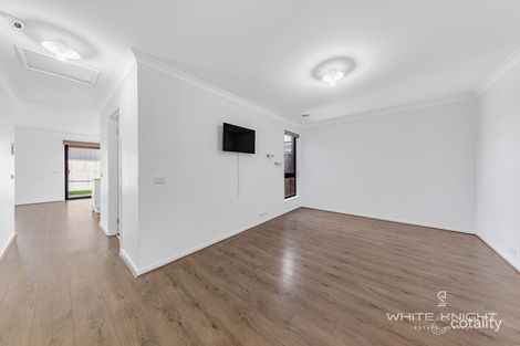 Property photo of 23 Wright Circuit Fraser Rise VIC 3336
