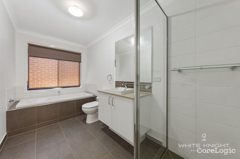 Property photo of 23 Wright Circuit Fraser Rise VIC 3336