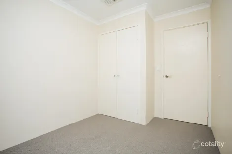 Property photo of 5 Bree Close Atwell WA 6164