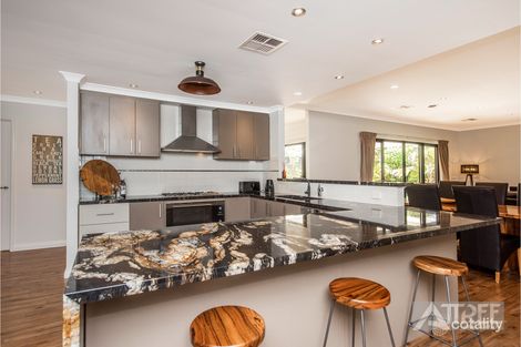 Property photo of 12 Mossgreen Link Harrisdale WA 6112