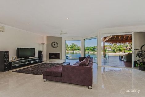 Property photo of 9 Lakeside Avenue Broadbeach Waters QLD 4218