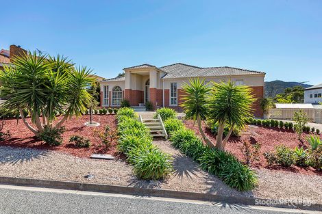 Property photo of 13 St Andrews Way Darley VIC 3340