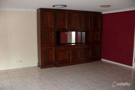 16 Gippsland Dr, Helensvale, QLD 4212