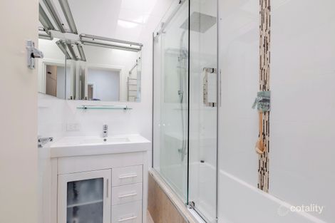 Property photo of 30 Lucerne Grove Findon SA 5023