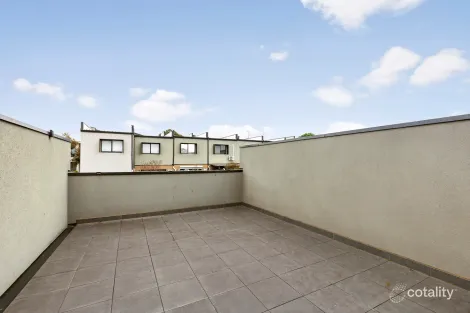 Property photo of 24 Queen Circuit Sunshine VIC 3020