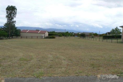 Property photo of 2 Stanstead Close Scone NSW 2337