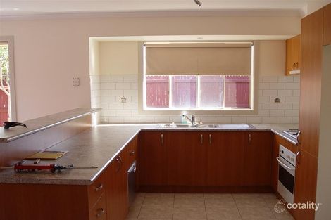 Property photo of 7/23 Santolin Drive Hillside VIC 3037