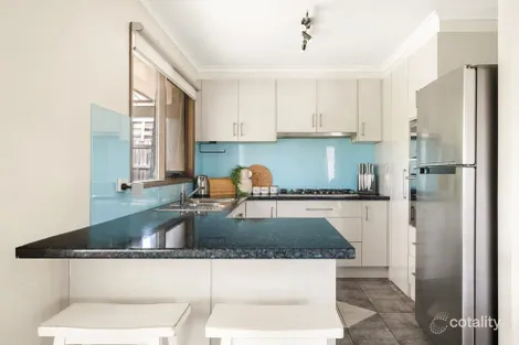 Property photo of 4 Burberry Court Carrum Downs VIC 3201
