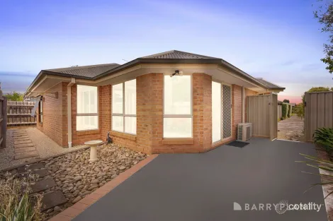 Property photo of 2/9 Vaina Street Werribee VIC 3030