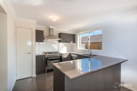 Property photo of 37 Adeline Crescent Fletcher NSW 2287