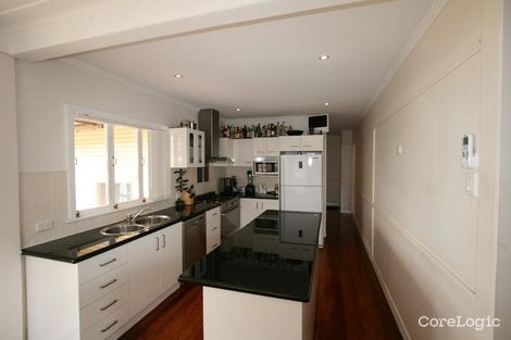 Property photo of 92 Brisbane Corso Fairfield QLD 4103