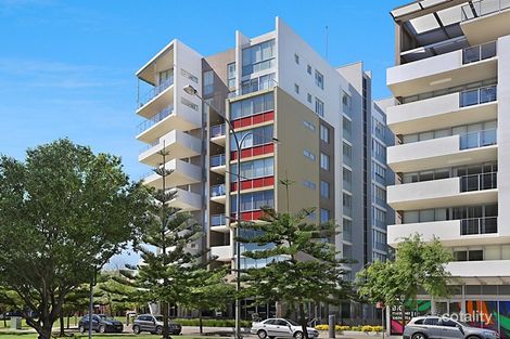 Property photo of 208/2-4 Honeysuckle Drive Newcastle NSW 2300