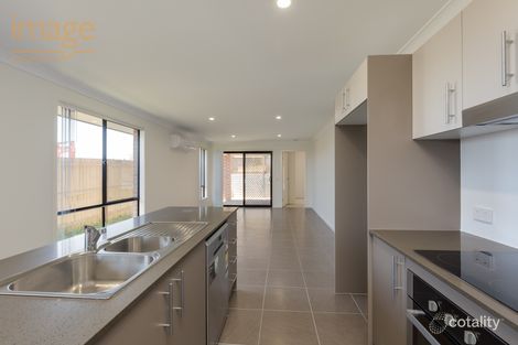 Property photo of 11 Larcom Crescent Redbank Plains QLD 4301