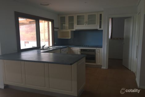 Property photo of 1 Outlook Drive Berwick VIC 3806