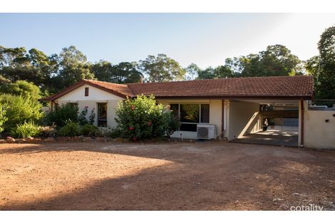 Property photo of 30 Mundaring Weir Road Mundaring WA 6073