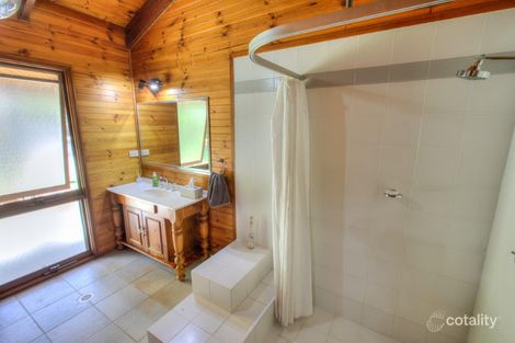 2452 Round Hill Rd, Round Hill, QLD 4677