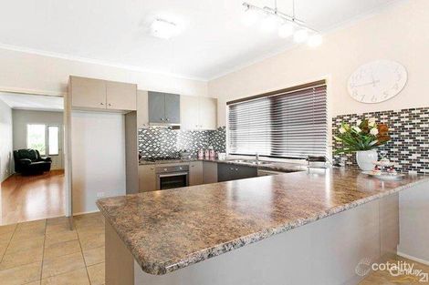 Property photo of 16 Kerford Crescent Point Cook VIC 3030
