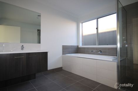 Property photo of 36 Silvereye Circuit Wonthaggi VIC 3995