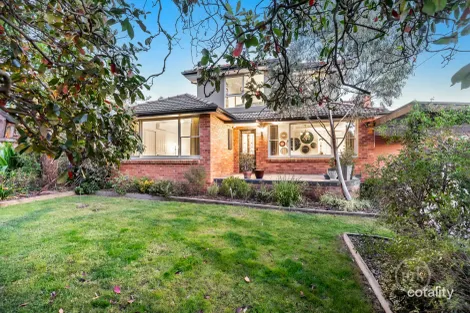 Property photo of 9 Simmons Court Greensborough VIC 3088