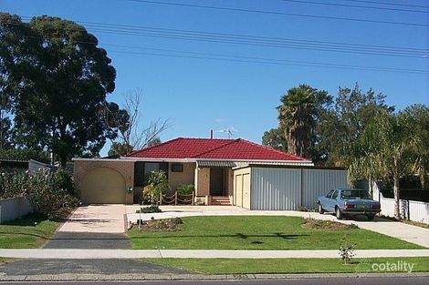 28 Girrawheen Ave, Girrawheen, WA 6064