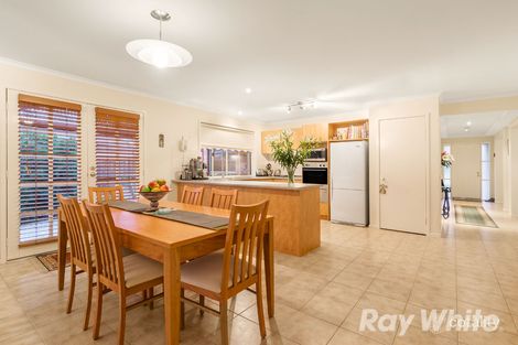 Property photo of 23 Pulford Crescent Mill Park VIC 3082