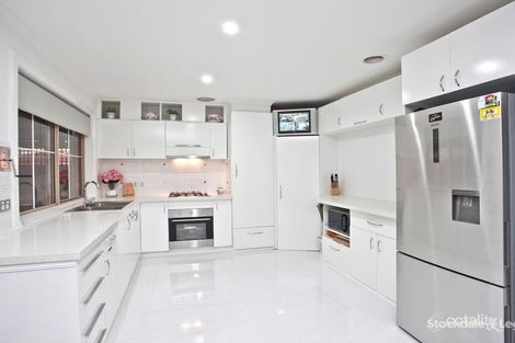 Property photo of 24 Lewis Avenue Burnside VIC 3023
