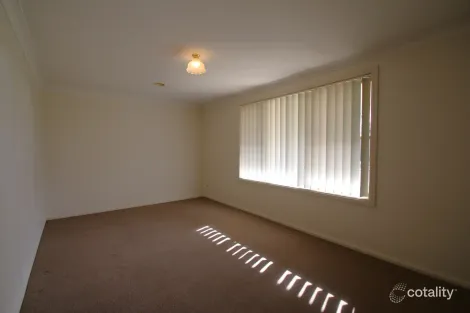 Property photo of 81 Sieben Drive Orange NSW 2800