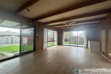 Property photo of 121 Outlook Drive Dandenong North VIC 3175