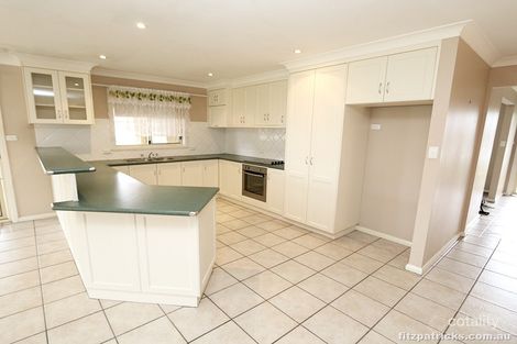 Property photo of 8 Giwang Place Glenfield Park NSW 2650