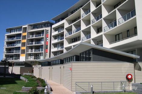 Property photo of 209/37 Shortland Esplanade Newcastle East NSW 2300