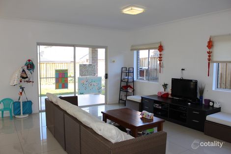 Property photo of 33 Medallist Parade Colebee NSW 2761