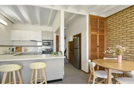 5/14a Lowelly Rd, Lindisfarne, TAS 7015