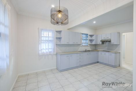 Property photo of 1063 Logan Road Holland Park West QLD 4121