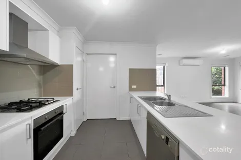 Property photo of 92 Coastside Drive Armstrong Creek VIC 3217