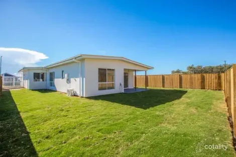 Property photo of 5 Conochie Place Pimpama QLD 4209