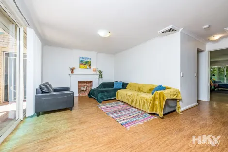 Property photo of 36 Lakefront Circle The Vines WA 6069