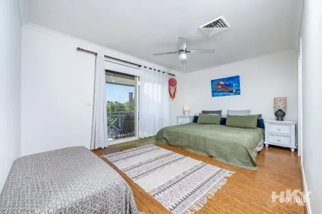 Property photo of 36 Lakefront Circle The Vines WA 6069