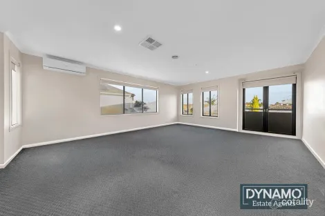 Property photo of 4 Pinehurst Rise Craigieburn VIC 3064