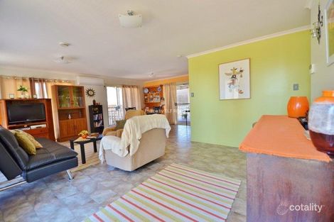 Property photo of 1 Rosalind Court Regency Downs QLD 4341