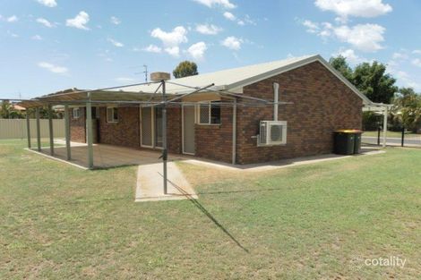 Property photo of 14 Statesman Drive Emerald QLD 4720